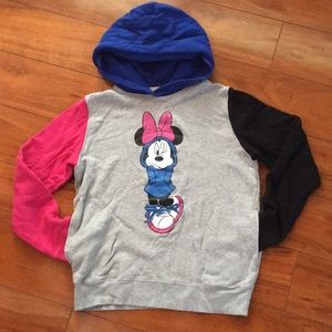 Disney Uniqlo Minnie sweatshirt